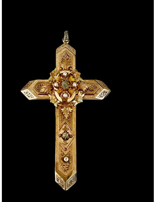 Important croix en or d'époque Napoléon III