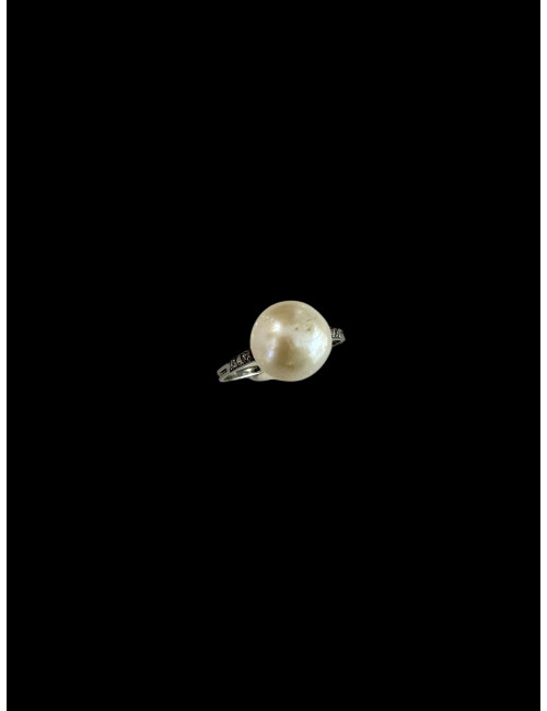 Bague Or Gris, Diamants Et Perle Fine d'Eau Douce.