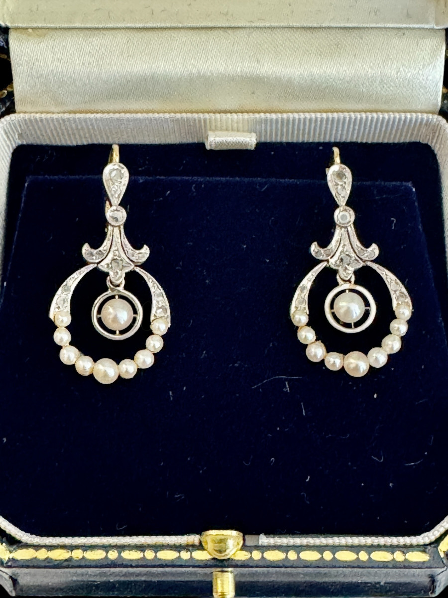 Paire De Pendants d'Oreilles En Or, Platine, Diamants Et Perles Fines
