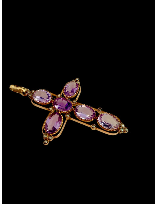 Pendentif croix en or et améthystes
