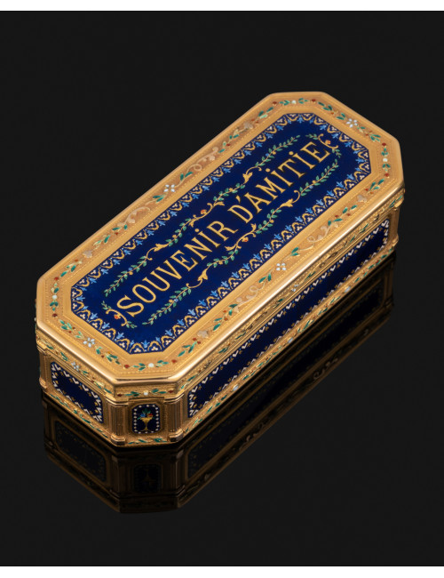 Tabatière en or et émail de la fin du XVIIIème siècle