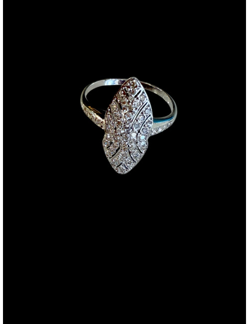 Bague  Marquise en or et. diamants vers 1930
