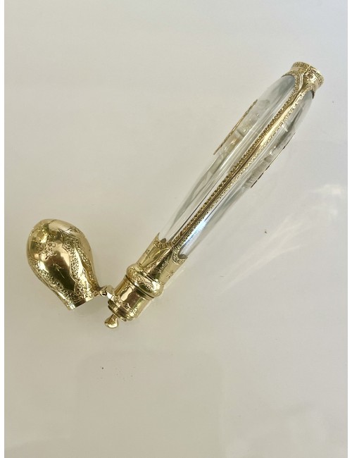 Perfume bottle in crystal and gold